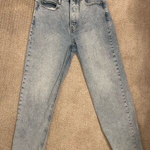 Extra High Waisted Straight Jean